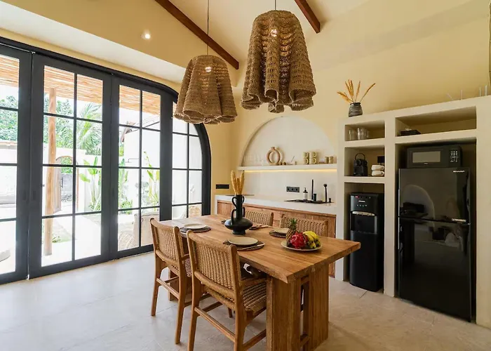 Casa Mimosa - 2br Mediterranean Villa-getaway Near Beach&cafes * Tanah Lot