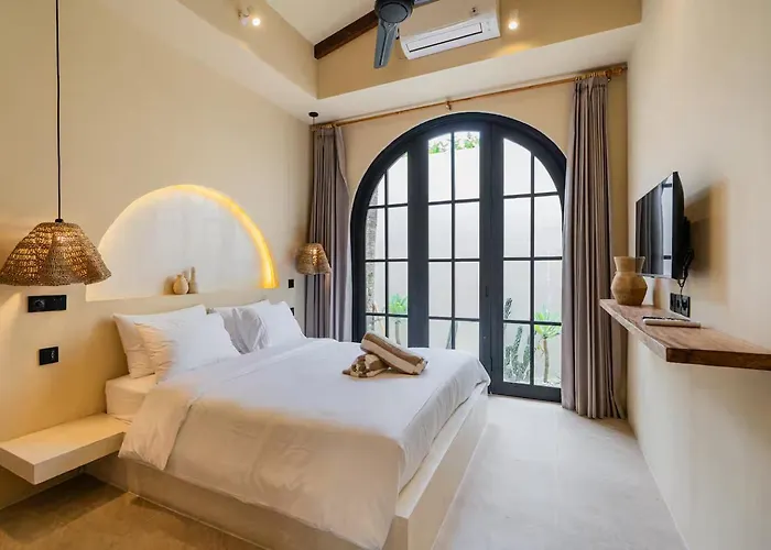 Villa Casa Mimosa - 2br Mediterranean Villa-getaway Near Beach&cafes *