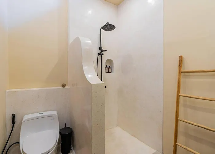 Casa Mimosa - 2br Mediterranean Villa-getaway Near Beach&cafes Villa Tanah Lot