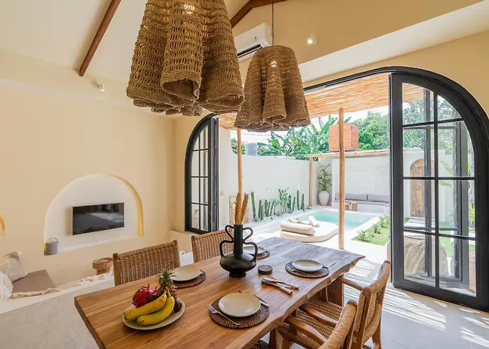 Casa Mimosa - 2br Mediterranean Villa-getaway Near Beach&cafes